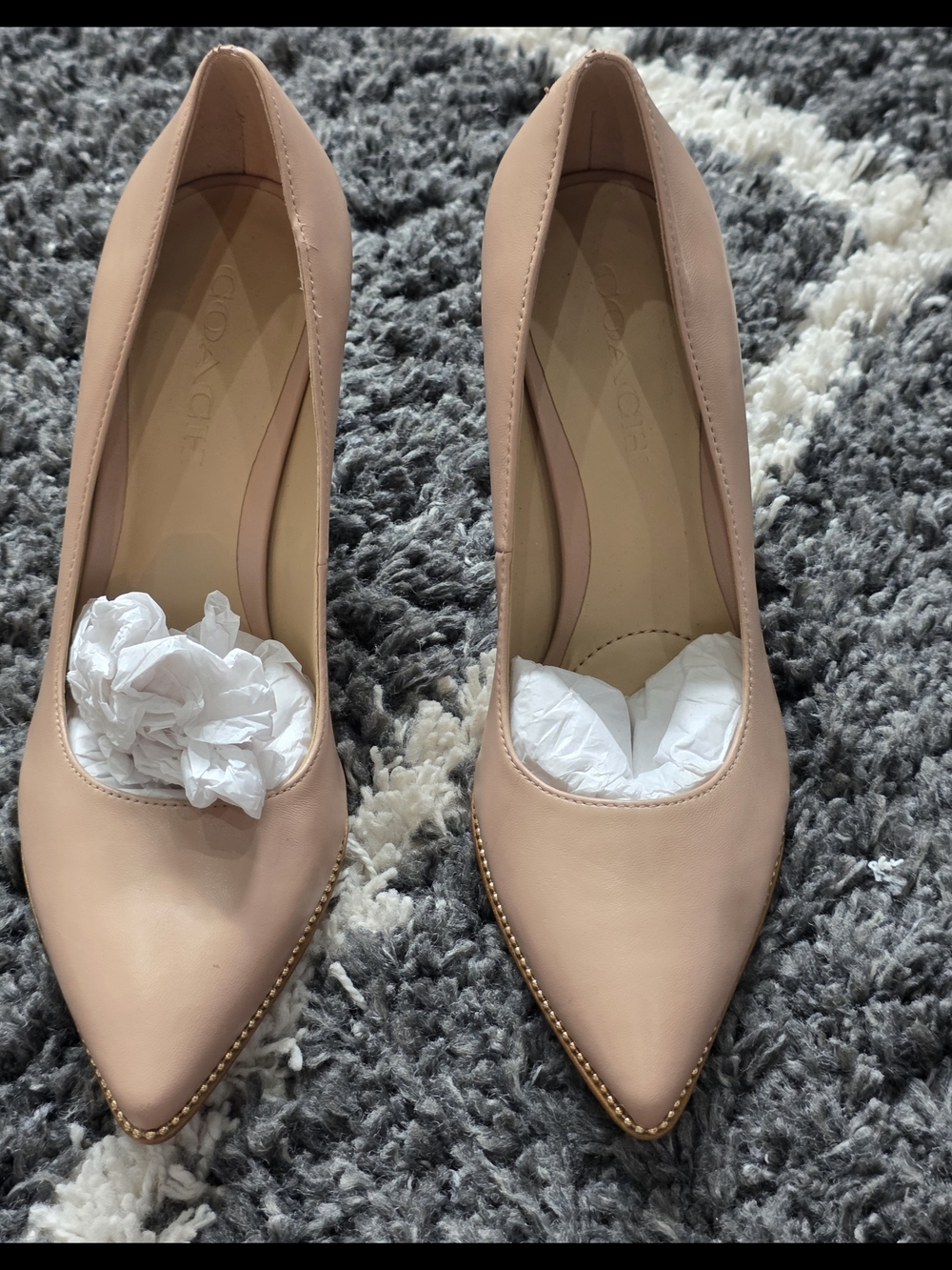 Coach Women's Tan Pointed Toe Pumps in Blush Size 7.5 - Picture 4 of 11